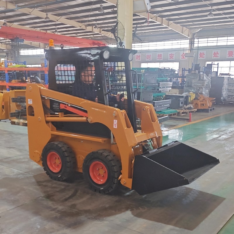 山東奔馬(SDBM)輪胎式滑移裝載機(jī)BM25